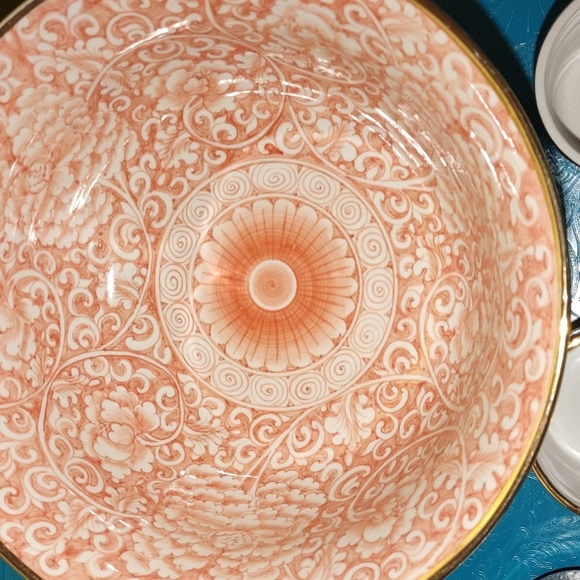 Vintage hand-painted bowl and a set of four matching little cups - Picture 2 of 7